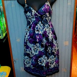 LIKE NEW Beautiful Summer Dress, lace trim